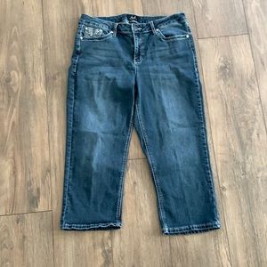 Earl Jean capris, size 14 with bedazzled back pockets!